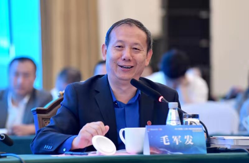 擺脫“卡脖子”問題!上海將牽頭制定中國集成電路技術(shù)路線圖 擺脫“卡脖子”問題!上海將牽頭制定中國集成電路技術(shù)路線圖